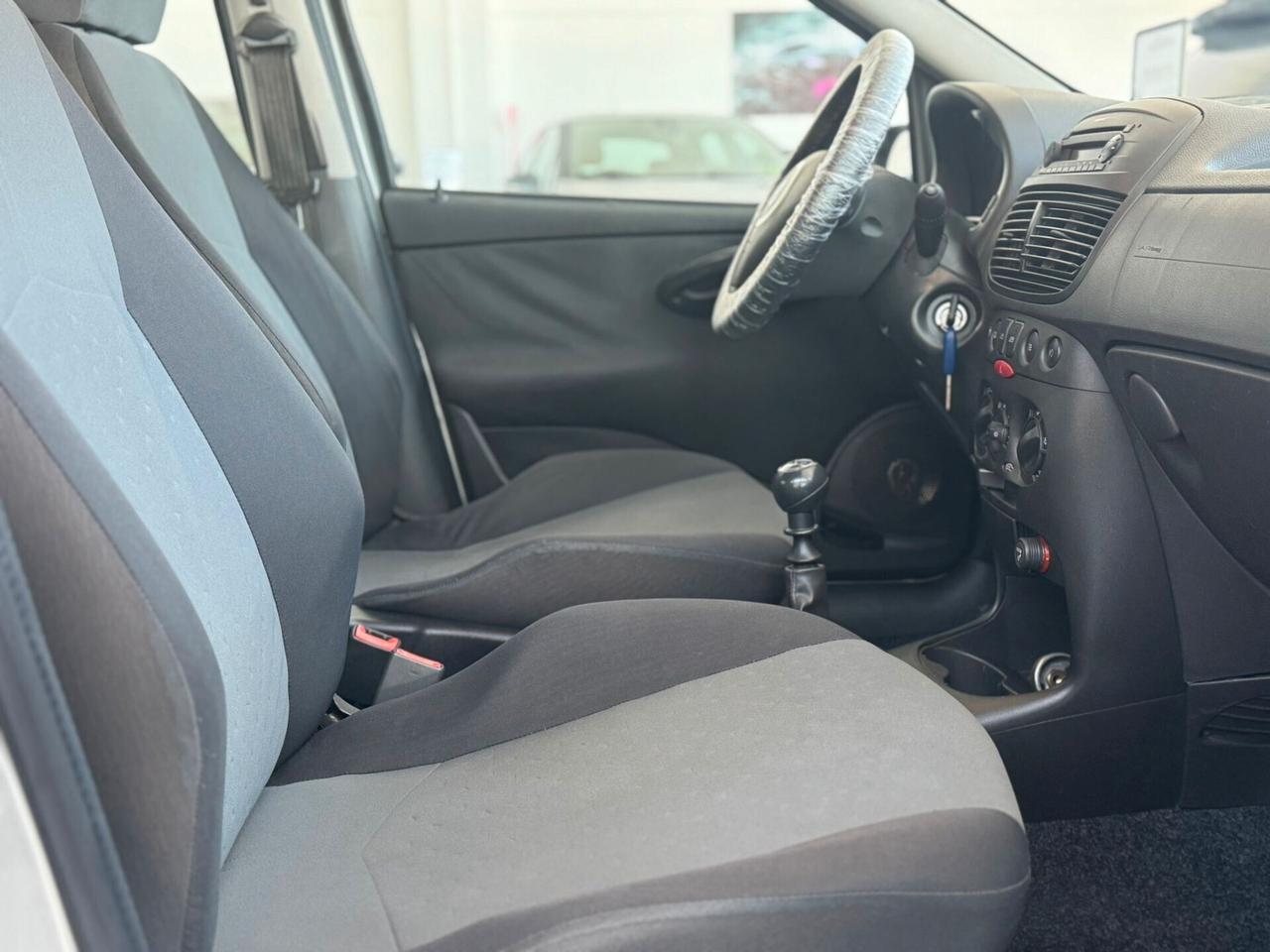 Fiat Punto 1.2 5 porte Active Natural Power