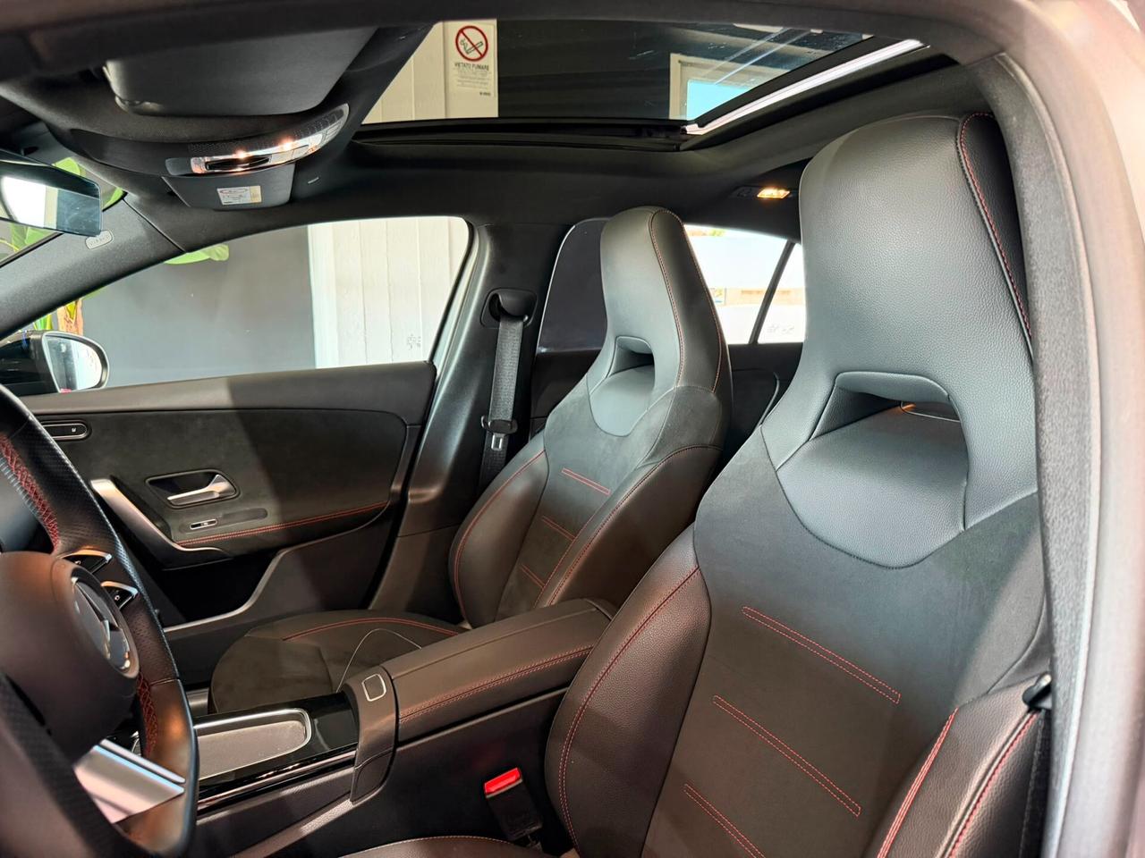 Mercedes-benz A 180 d Automatic AMG Line Premium Night Edition