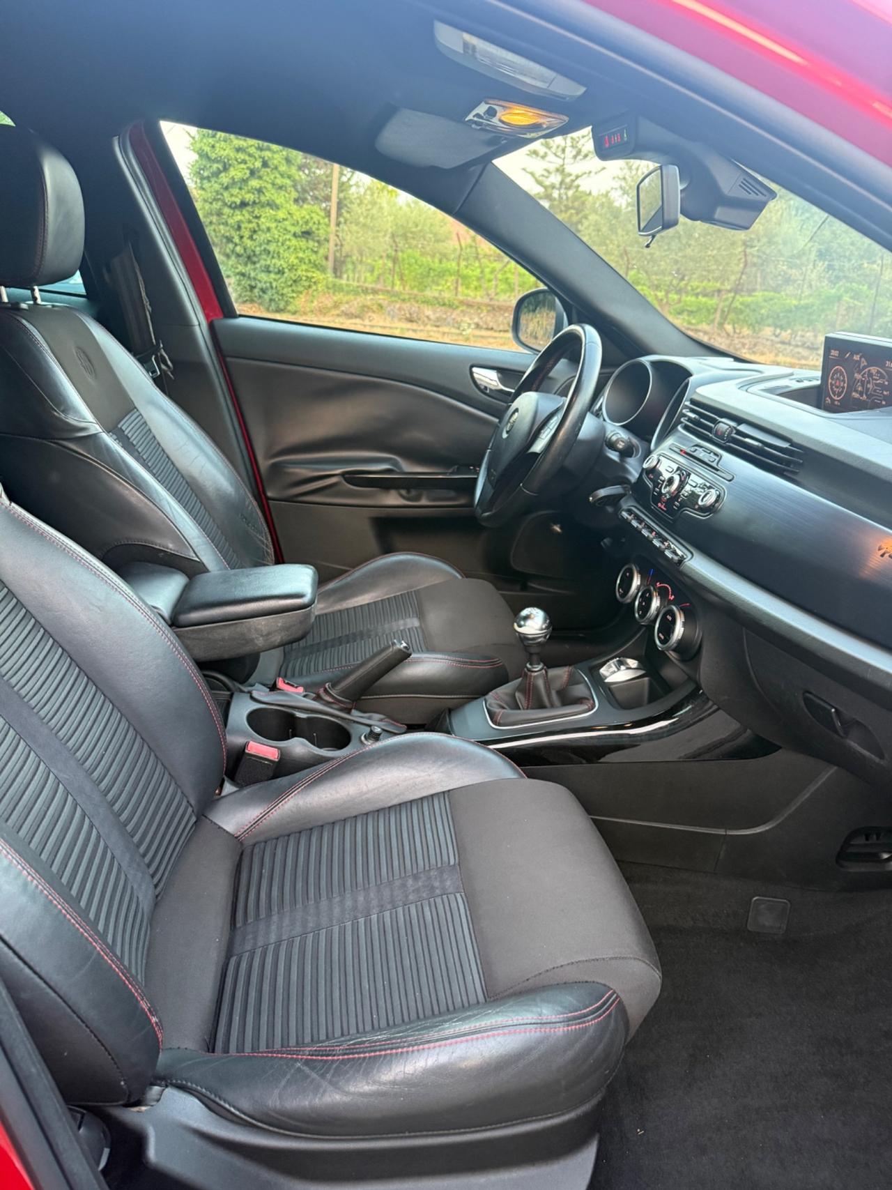 Alfa Romeo Giulietta 1.6 JTDm-2 105 CV Exclusive