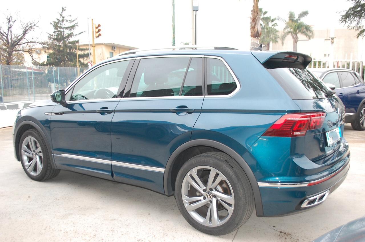 Volkswagen Tiguan 2.0 tdi R-Line 150CV dsg Uff Italy Navi Virtual