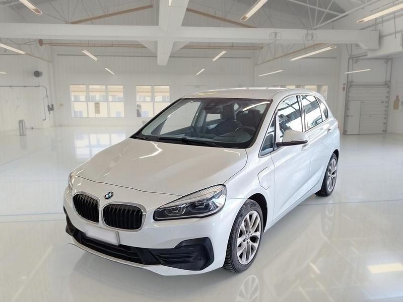 BMW 225 e ACTIVE TOURER iPerformance Business autom.