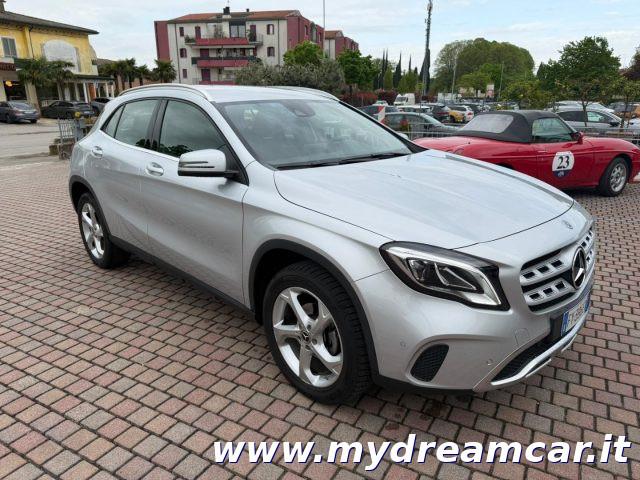 MERCEDES-BENZ GLA 200 d Automatic Sport