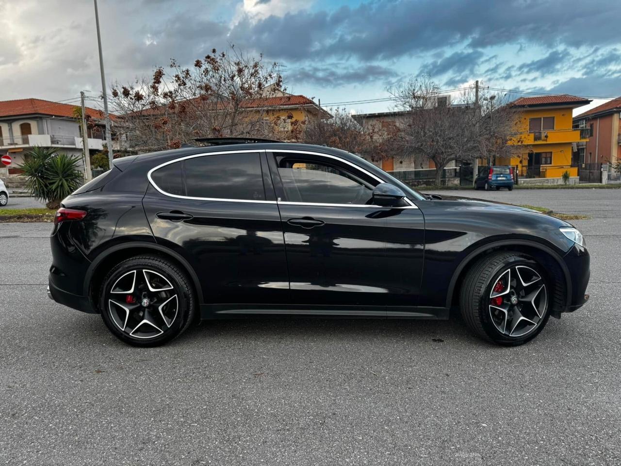 Alfa Romeo Stelvio 2.2 Turbodiesel 210 CV AT8 Q4 Lusso - 2017