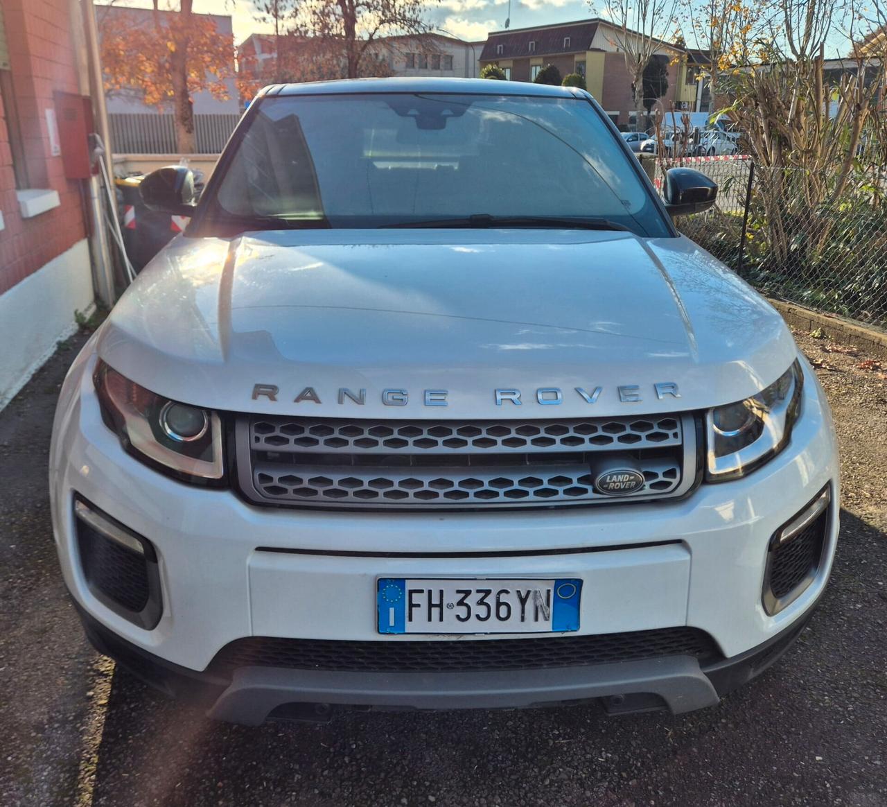 Land Rover Evoque 2.0 td4 Pure 150cv