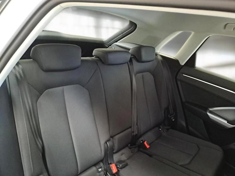 AUDI Q3 35 TDI S TRONIC BUSINESS ADVANCED SUV