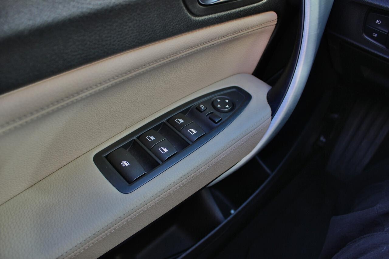 Bmw 220 d CABRIO LUXURY STEPTRONIC SPORT SENSORI ANT/POST