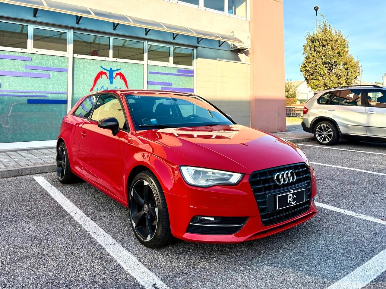 Audi A3 1.6 TDI 105 cv Neopatentati