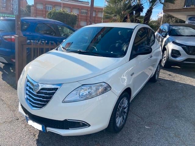 Lancia Ypsilon 1.2 69 CV 5 porte Platinum