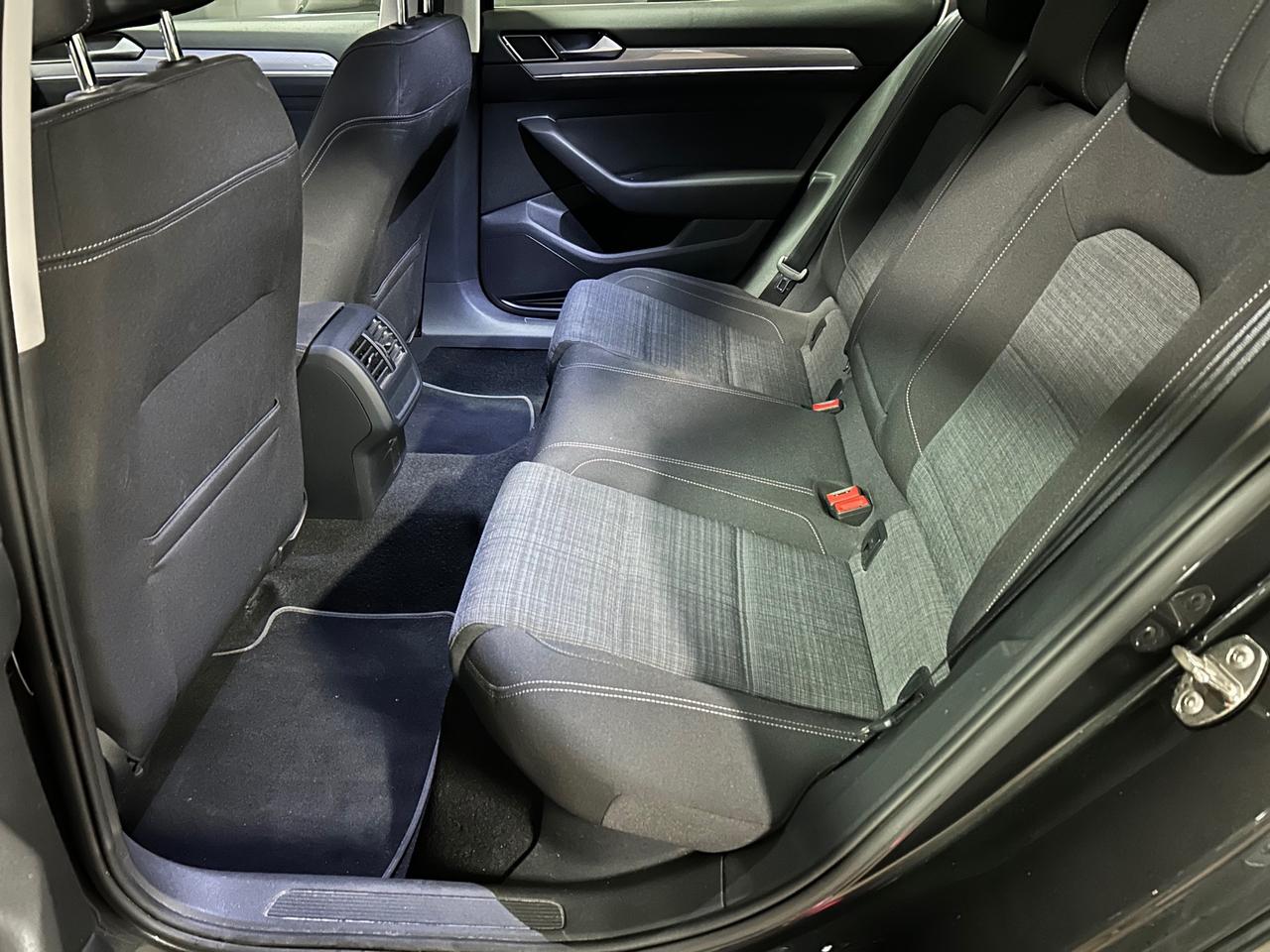 Volkswagen Passat Variant 2.0 TDI SCR 122 CV EVO DSG Business