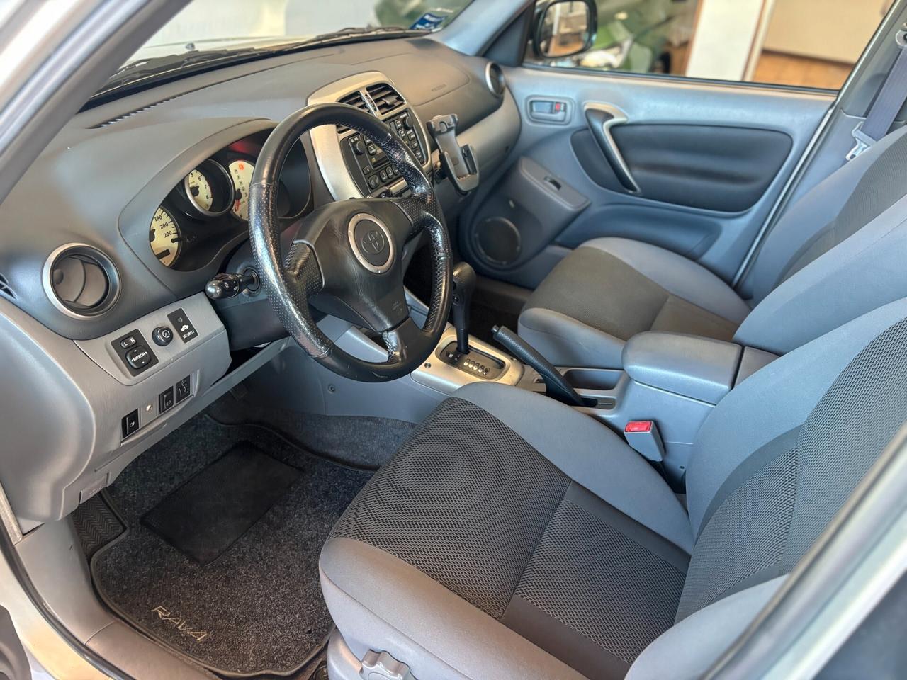 TOYOTA RAV 4 *5p 2.0 vvt-i 16v auto