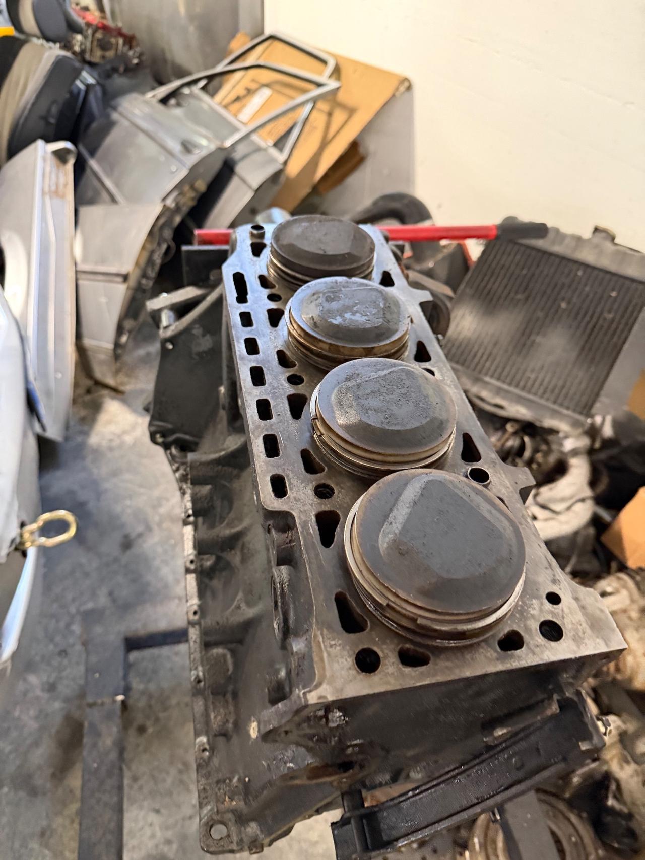 Bmw 318i 1981 ASI anche motore 323i