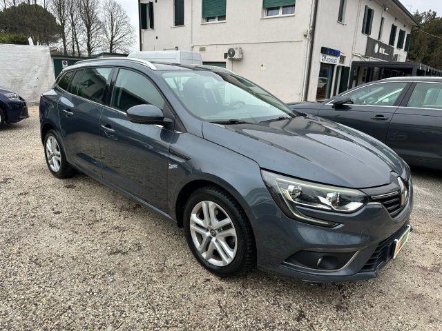 RENAULT Megane POCHI KM! Mégane Sporter TCe 115 CV Business