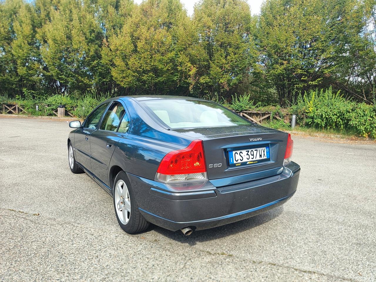 Volvo S60 2.4i benzina