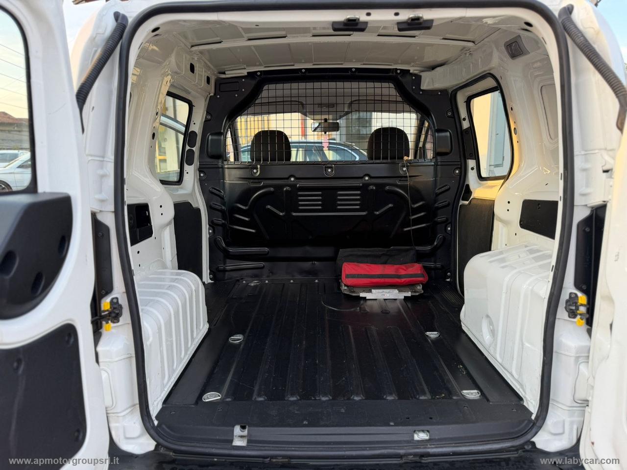 Fiorino 1.3 MJT 95CV Cargo SX SEMIVETRATO