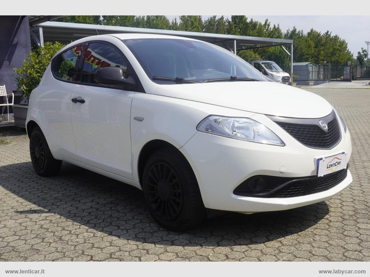 LANCIA Ypsilon 1.0 FireFly 5pS&S Hyb. Eco Silv.