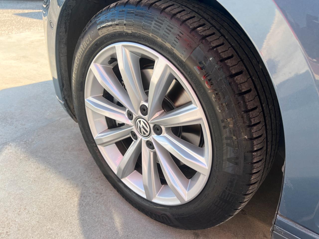 Volkswagen Passat station Wagon 1.6 TDI Automatica