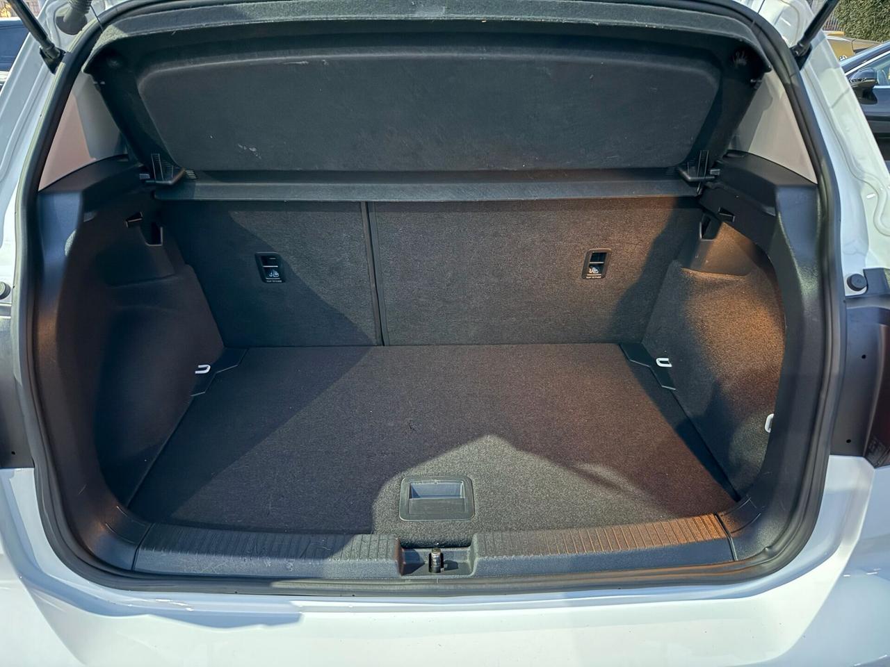 T-Cross 1.0 TSI 110 CV DSG Advanced Full Led - Cockpit