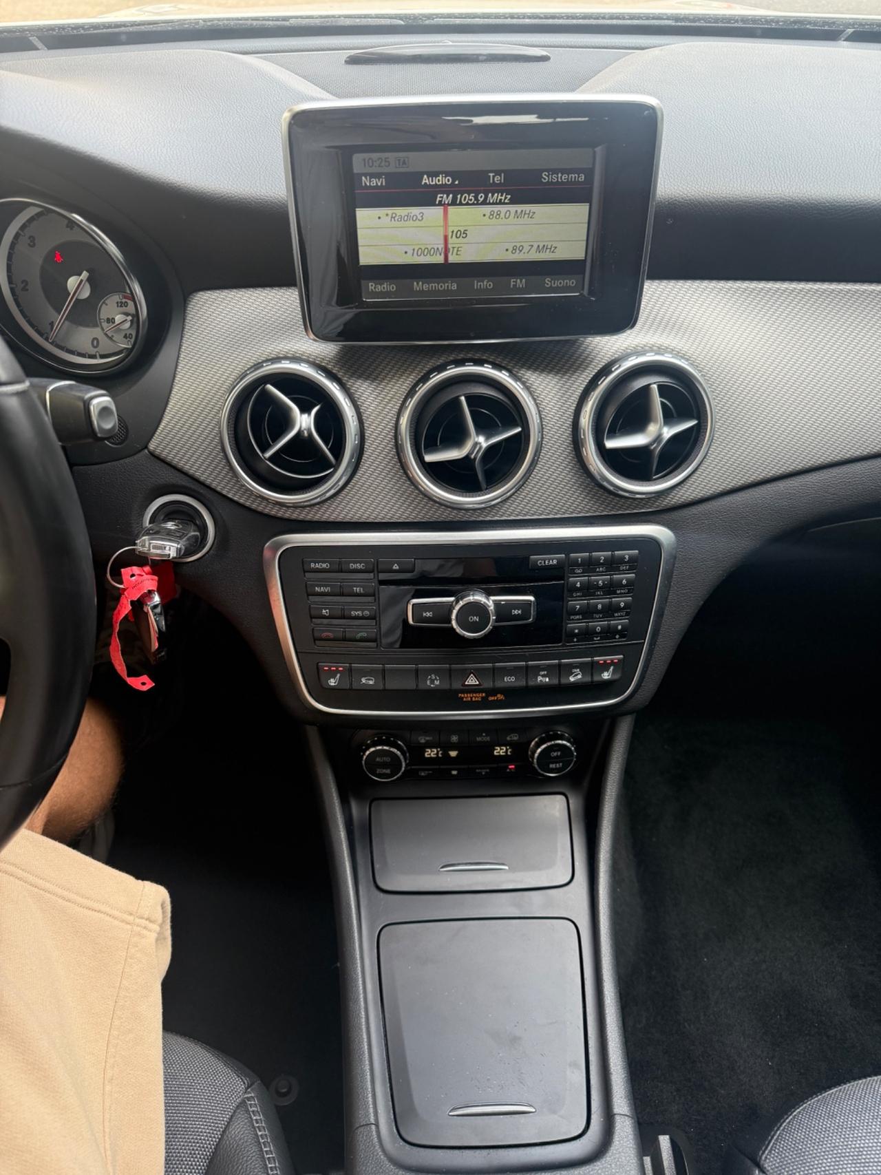 Mercedes-benz GLA 200 CDI Automatic 4Matic Sport 136cv