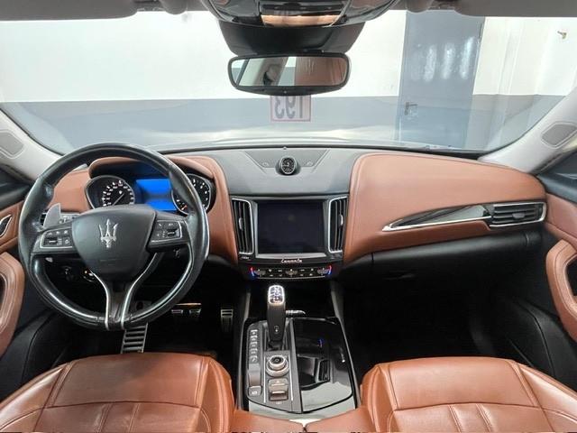 Maserati Levante s q4 430cv