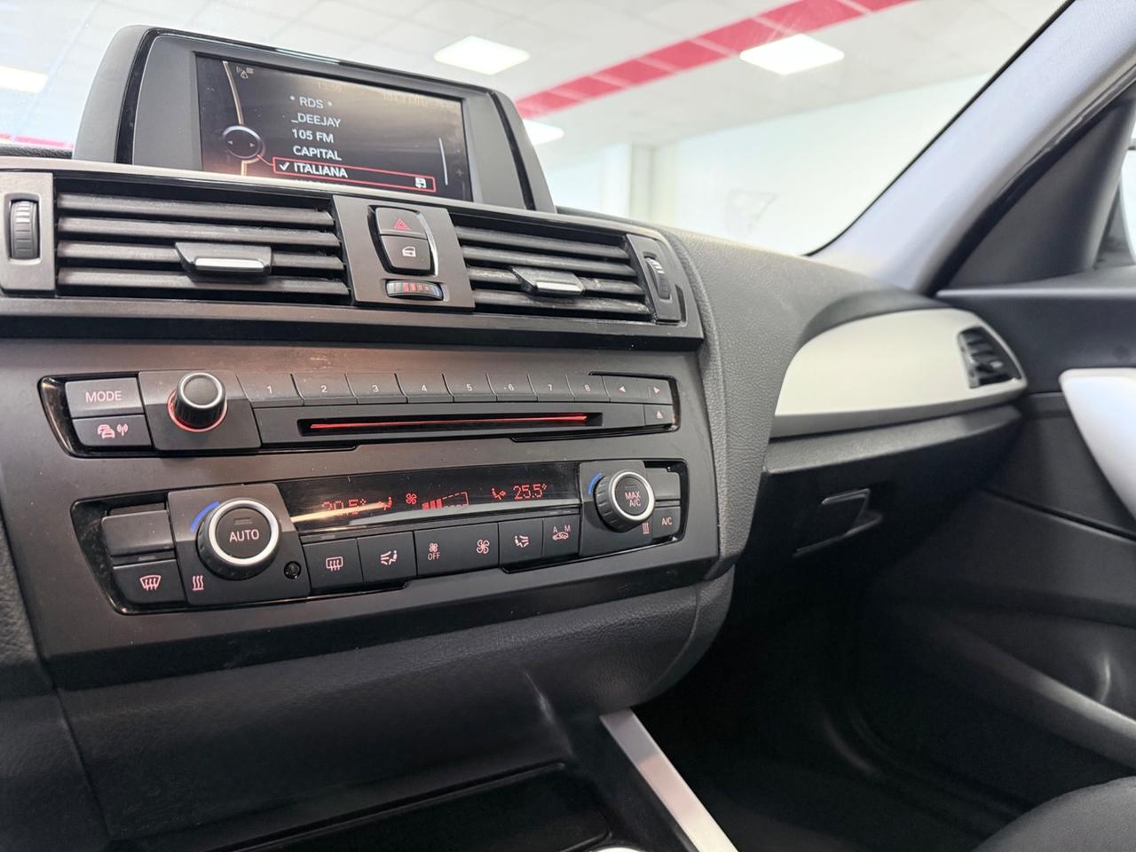 Bmw 116 116d 5p. Urban