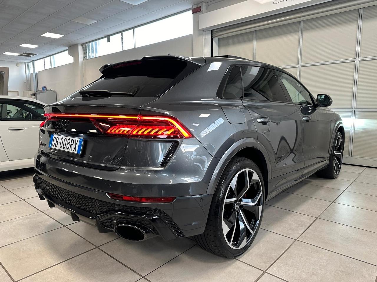 Audi RS Q8 TFSI V8 quattro tiptronic