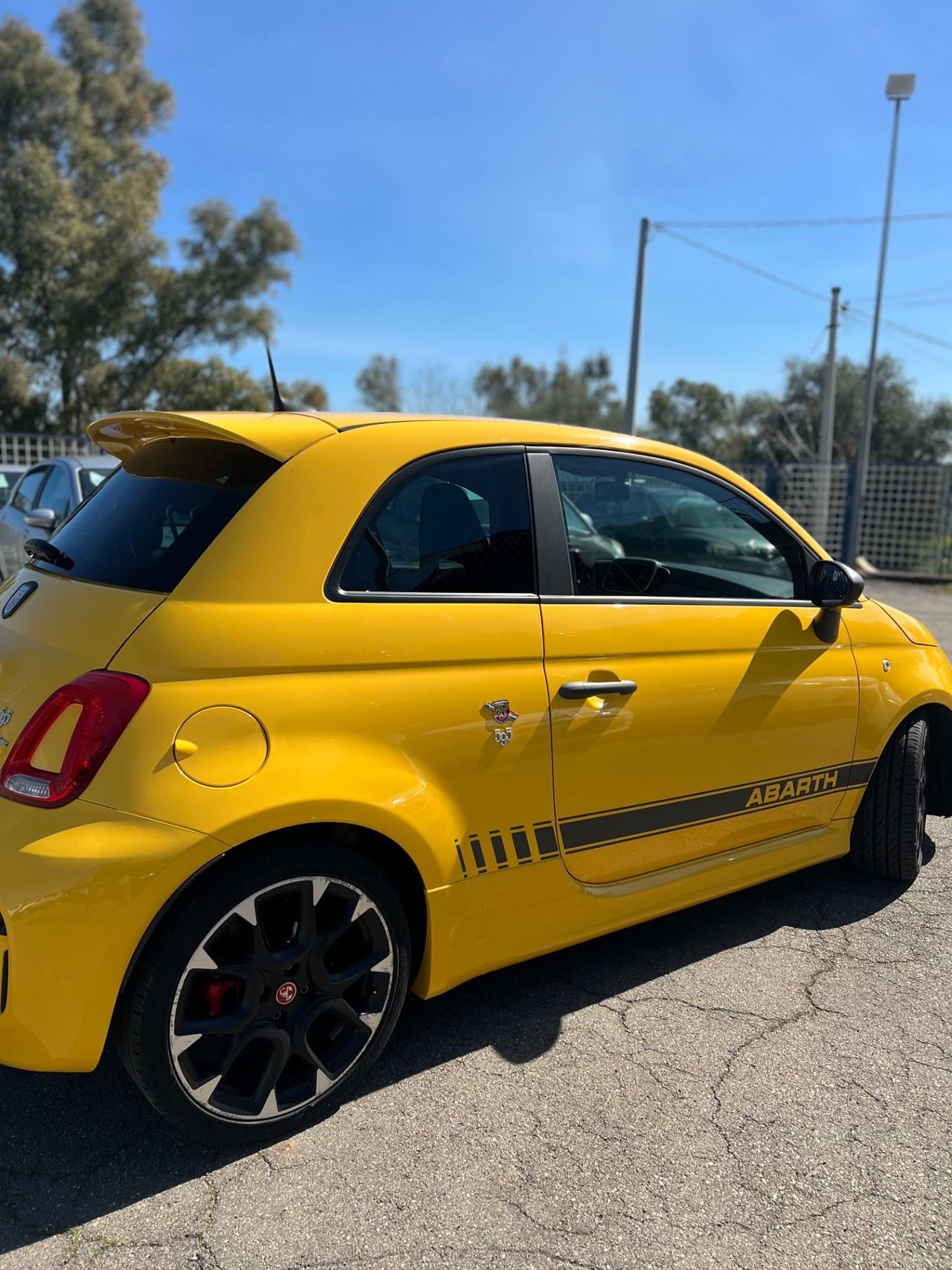 Abarth 595 1.4 Turbo T-Jet 180 CV Competizione