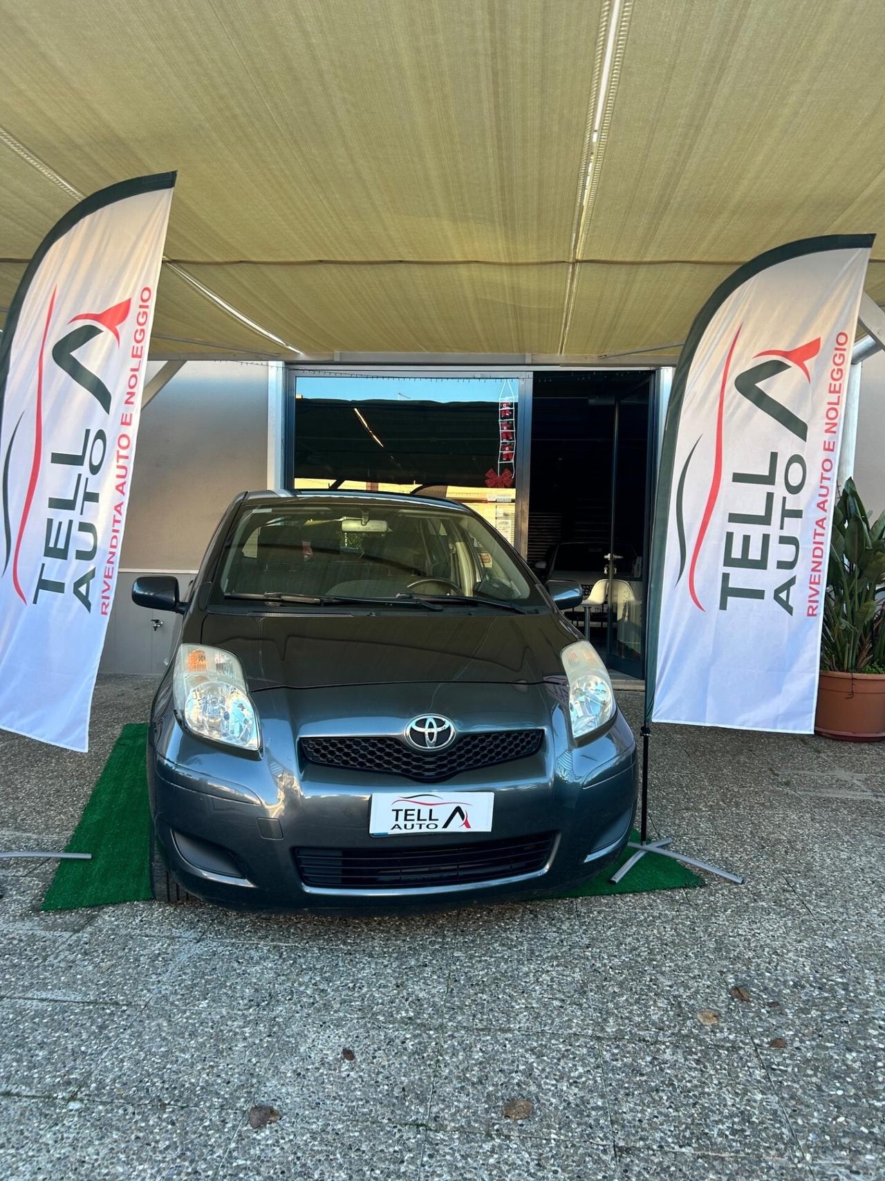 Toyota Yaris 1.0 5 porte