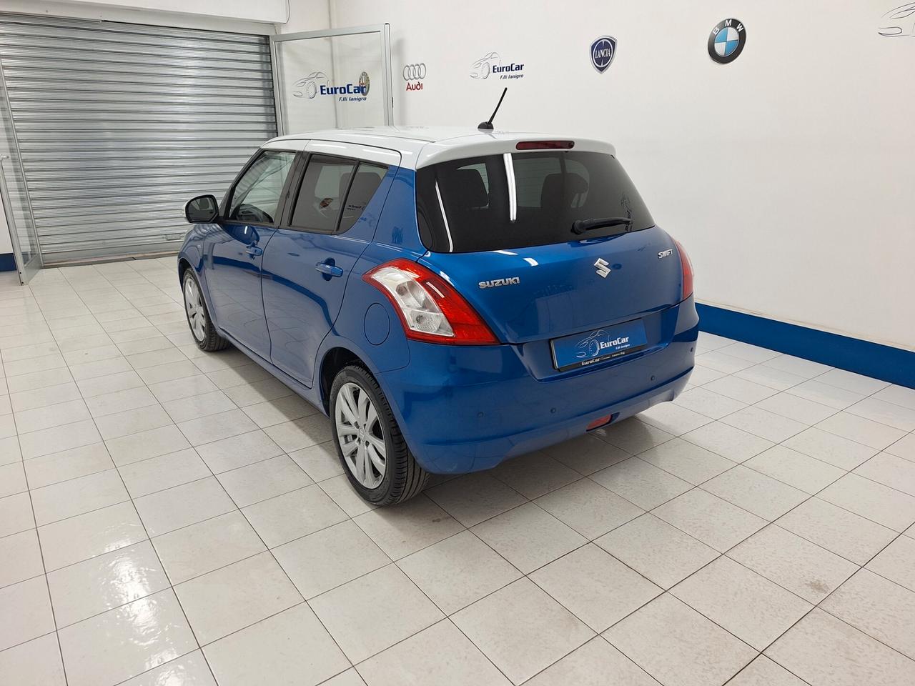 Suzuki Swift 1.3 DDiS 75cv B-Top Bi-Color