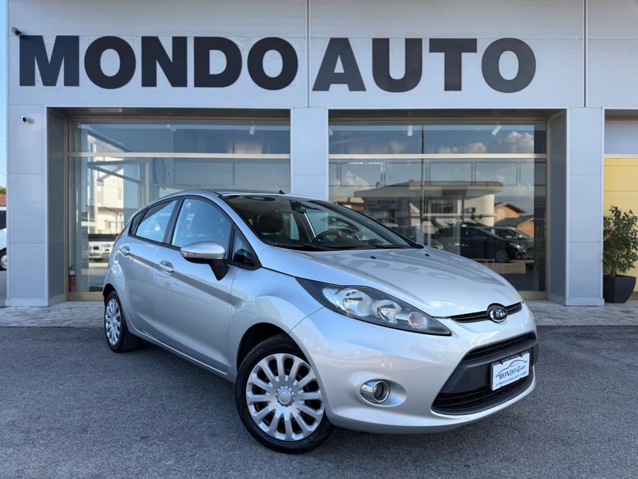 Ford Fiesta Ikon 1.4 TDCi 70CV 5 porte