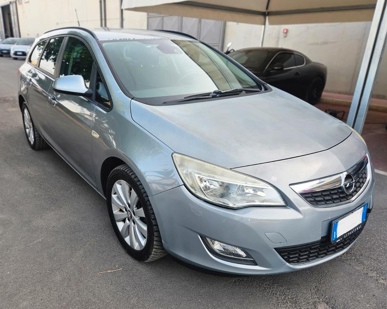 Opel Astra 1.7 CDTI 110CV Sports Tourer Cosmo