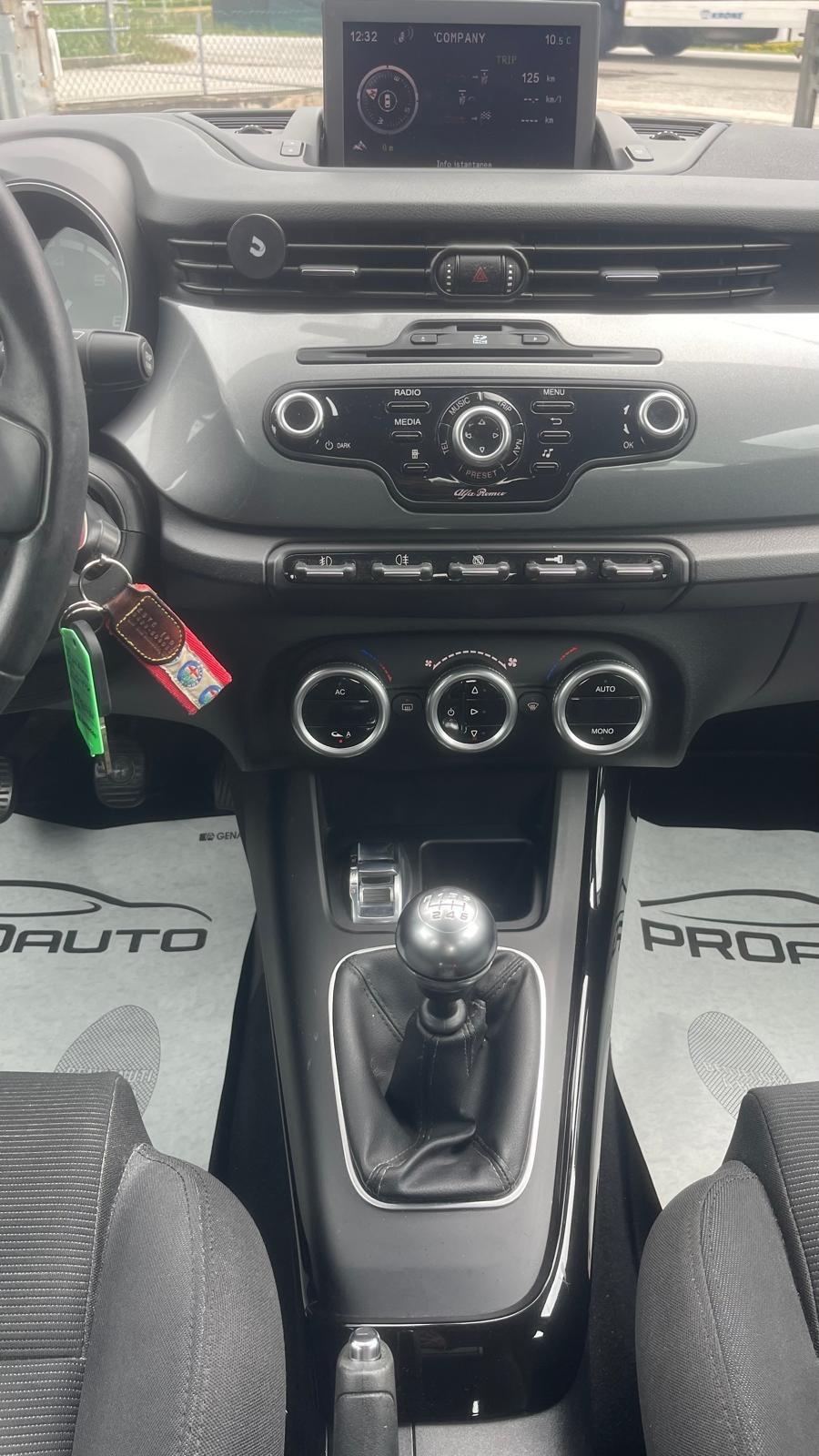 Alfa Romeo Giulietta 1.6 JTDm-2 105 CV Exclusive