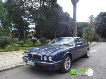 JAGUAR XJ 3.2 V8 32V 237CV Auto - TUA DA ? 318,00 ANTIC.0?