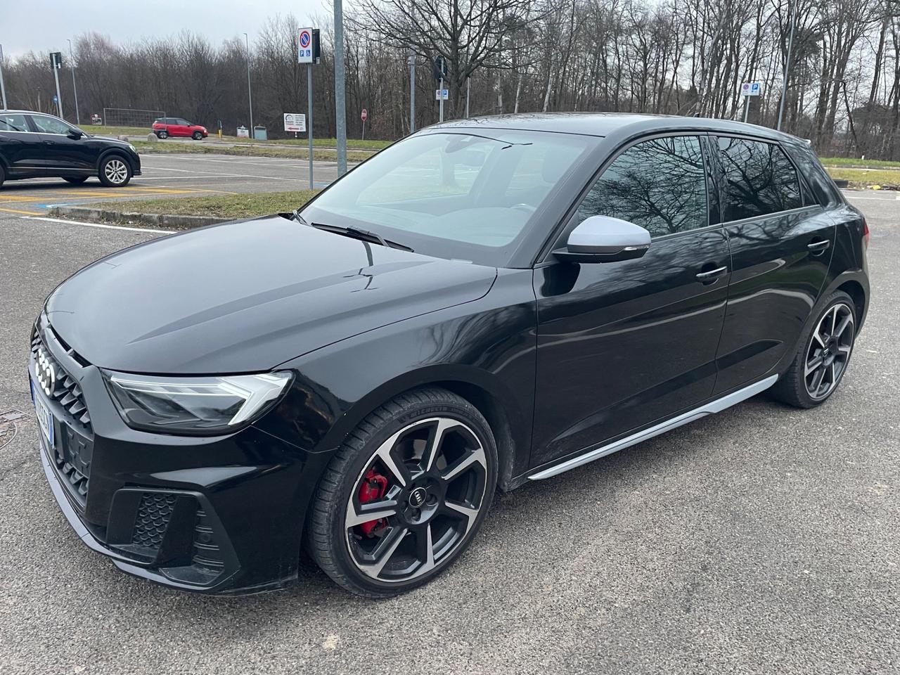 Audi A1 SPB 40 TFSI S tronic line*Automati*Navi*