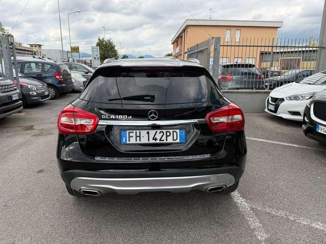 Mercedes-Benz GLA 180 GLA 180 D / EURO 6