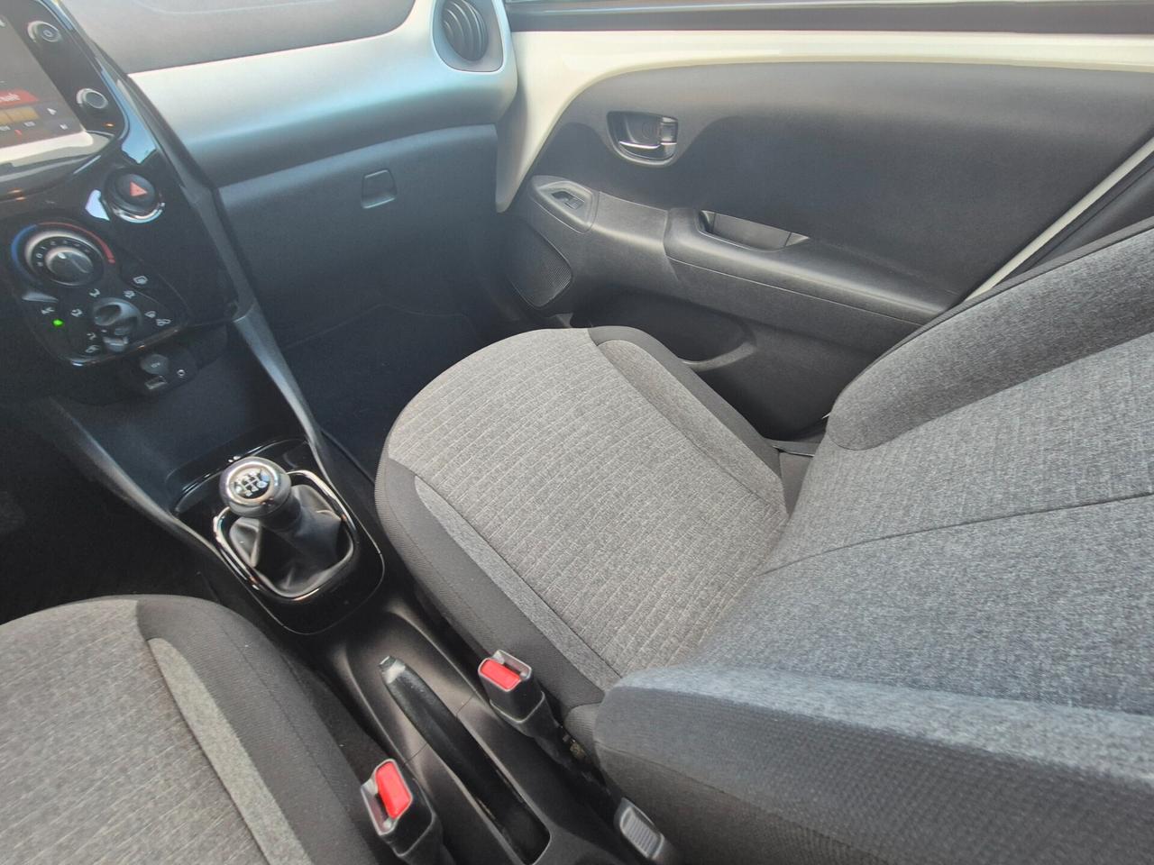 Citroen C1 1.0 Benzina 5 porte SHINE
