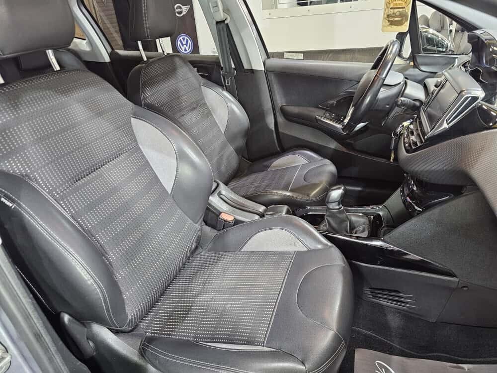 Peugeot 2008 1.6 BlueHDi 100cv Allure