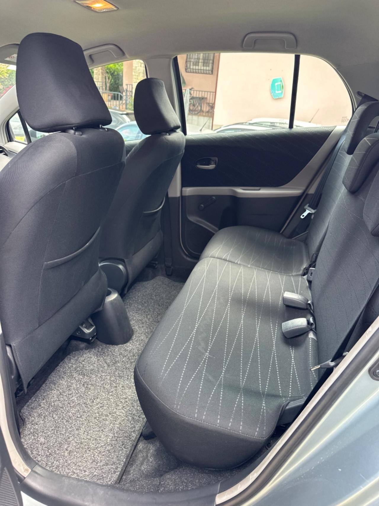 Toyota Yaris 1.3 5P AUTOMATICA SOL NEOPAT KMCERT GARANZ