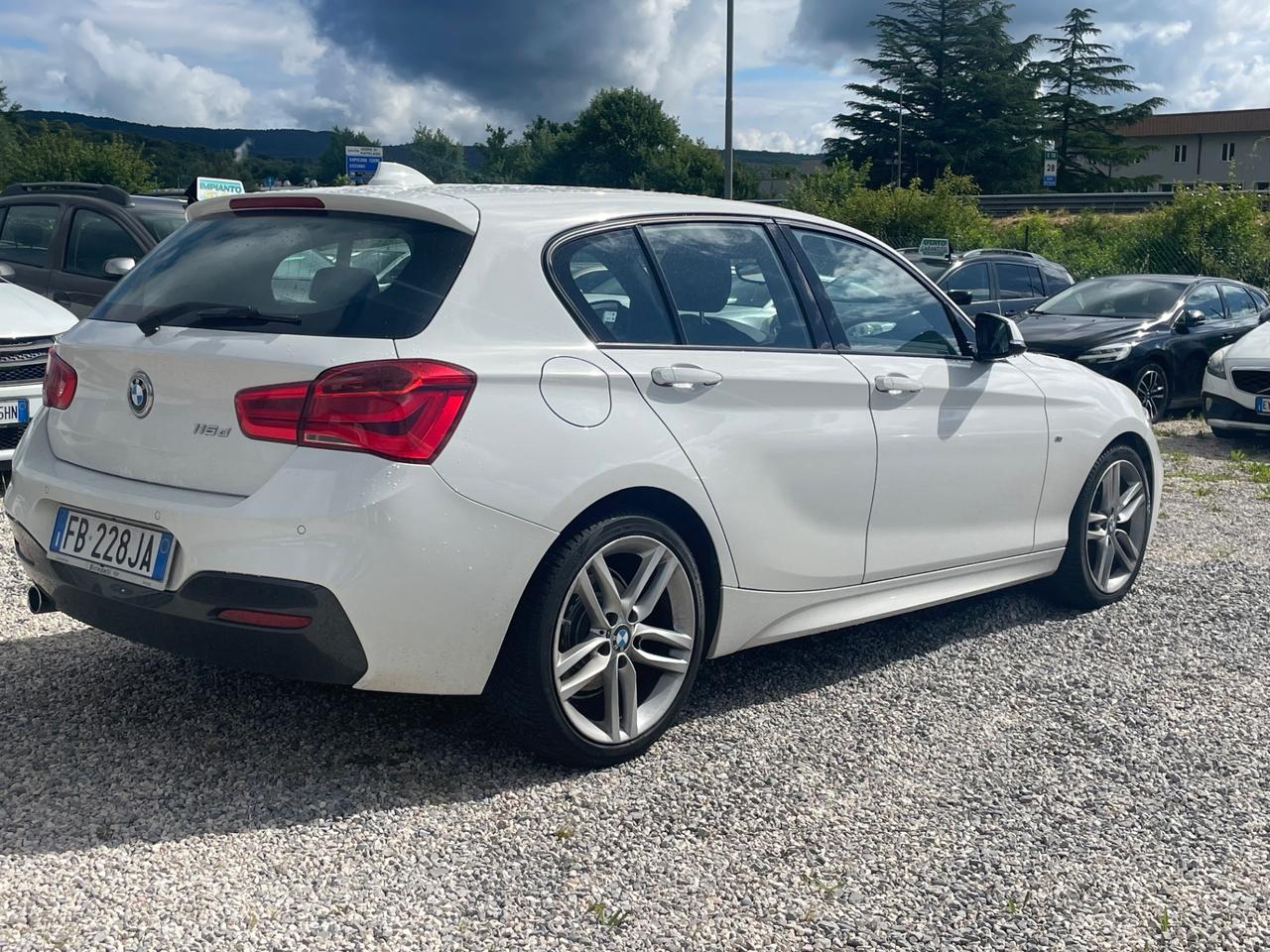 Bmw 116 116d 5p. Urban