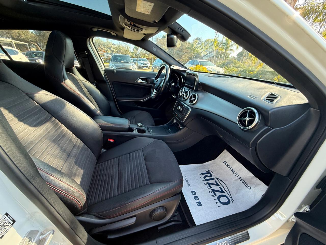 Mercedes-benz GLA 200d Premium Amg Tetto Pelle Navi 12/2015