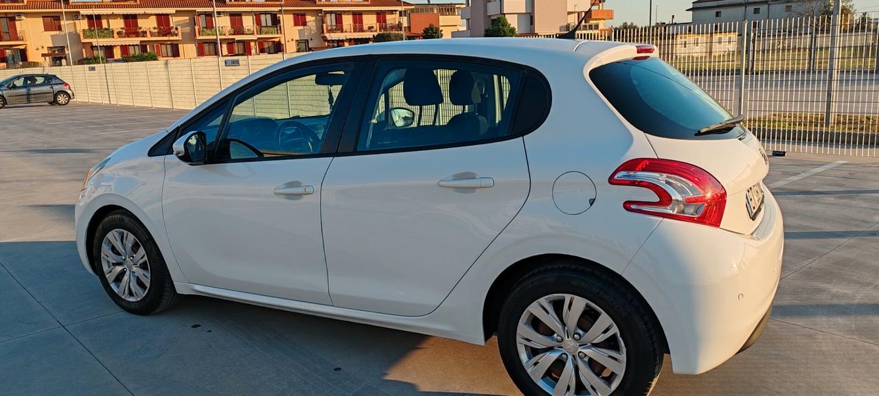 Peugeot 208 1.4 VTi 95 CV 5p. GPL ACCESS 3500€