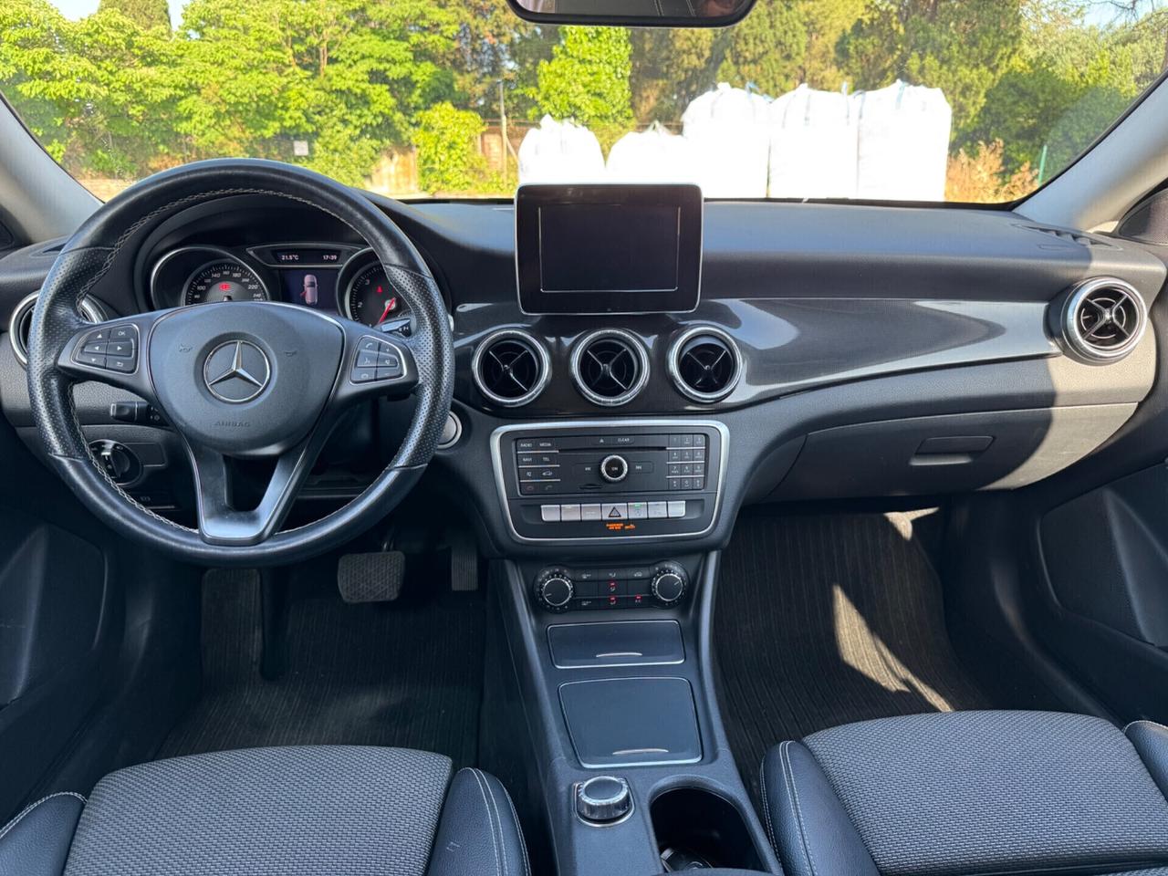 Mercedes-benz CLA 200 CLA 200 d S.W. Automatic Business