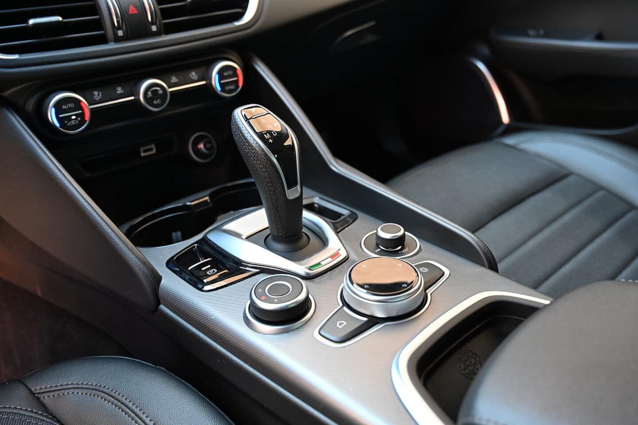 Alfa Romeo Giulia 2.2 Turbodiesel 160 CV AT8 Sprint