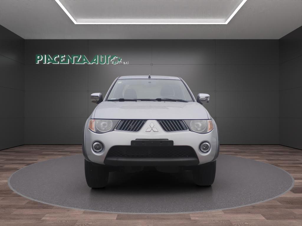 MITSUBISHI L 200 INTENSE CLUB CLAB 4WD.