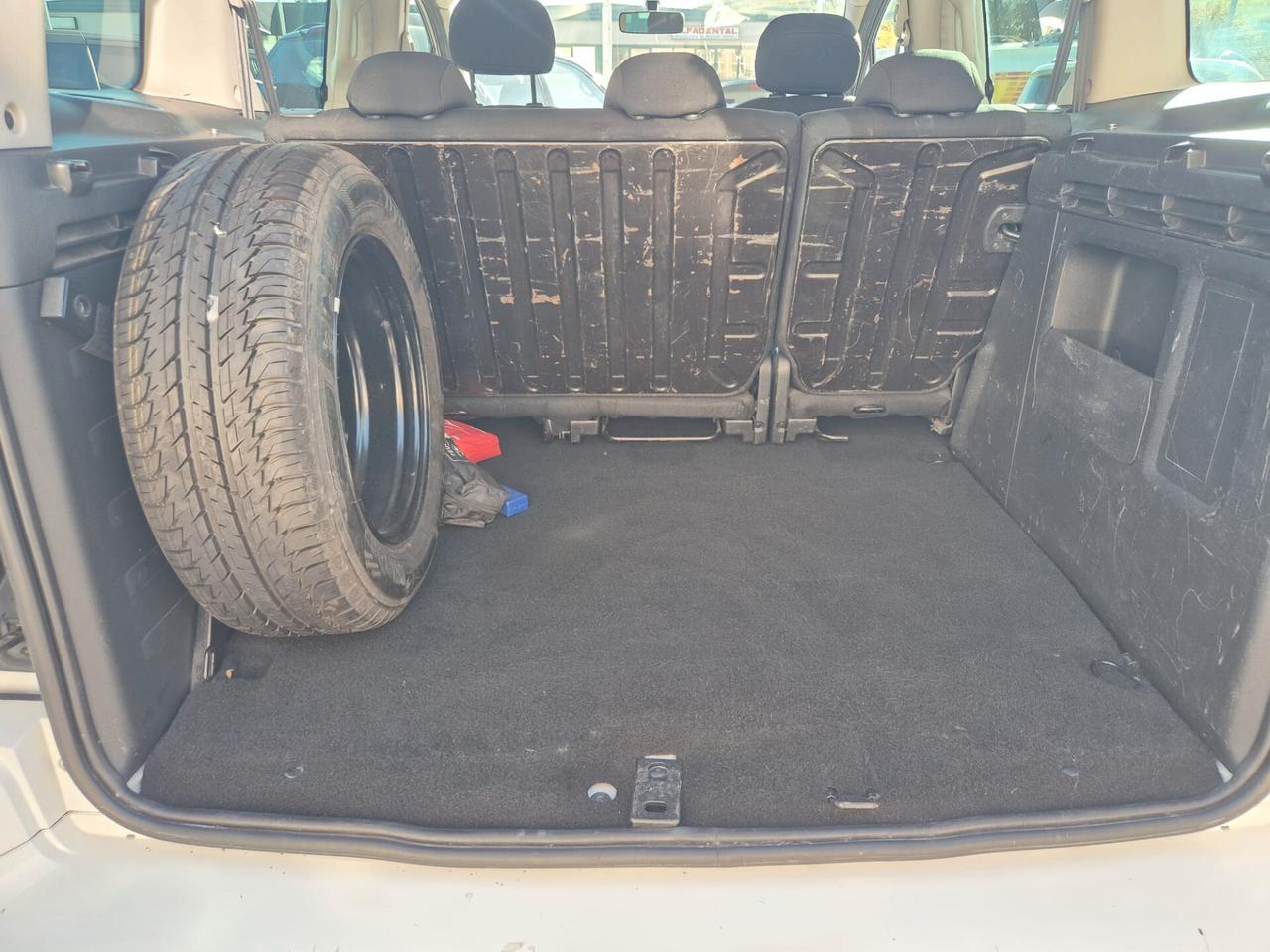 PEUGEOT PARTNER 4X4 5 POSTI