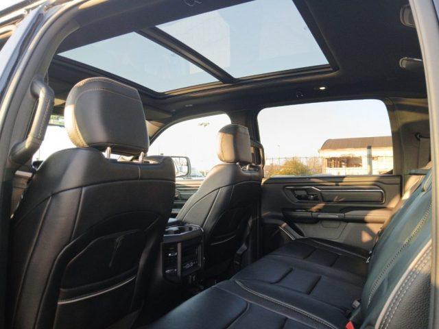 DODGE RAM 1500 5.7 GPL V8 Limited Night N1