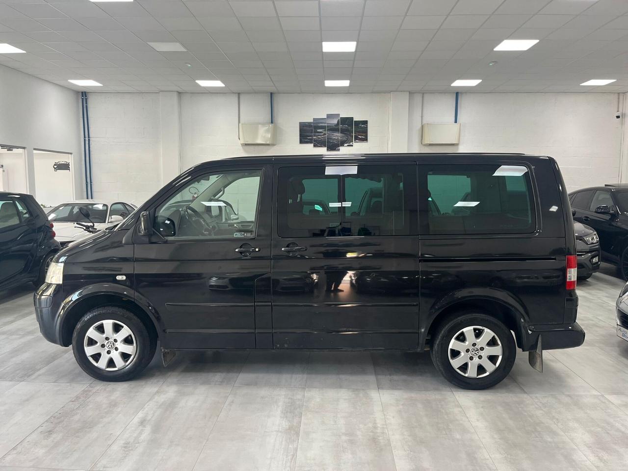 Volkswagen T5 Multivan 2.5 tdi Highline 130cv 7 POSTI