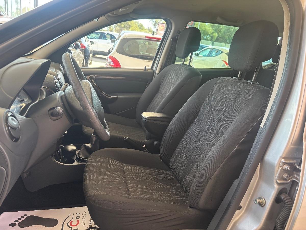 DACIA - Duster - 1.6 110 CV 4x2 GPL LaurÃ©ate