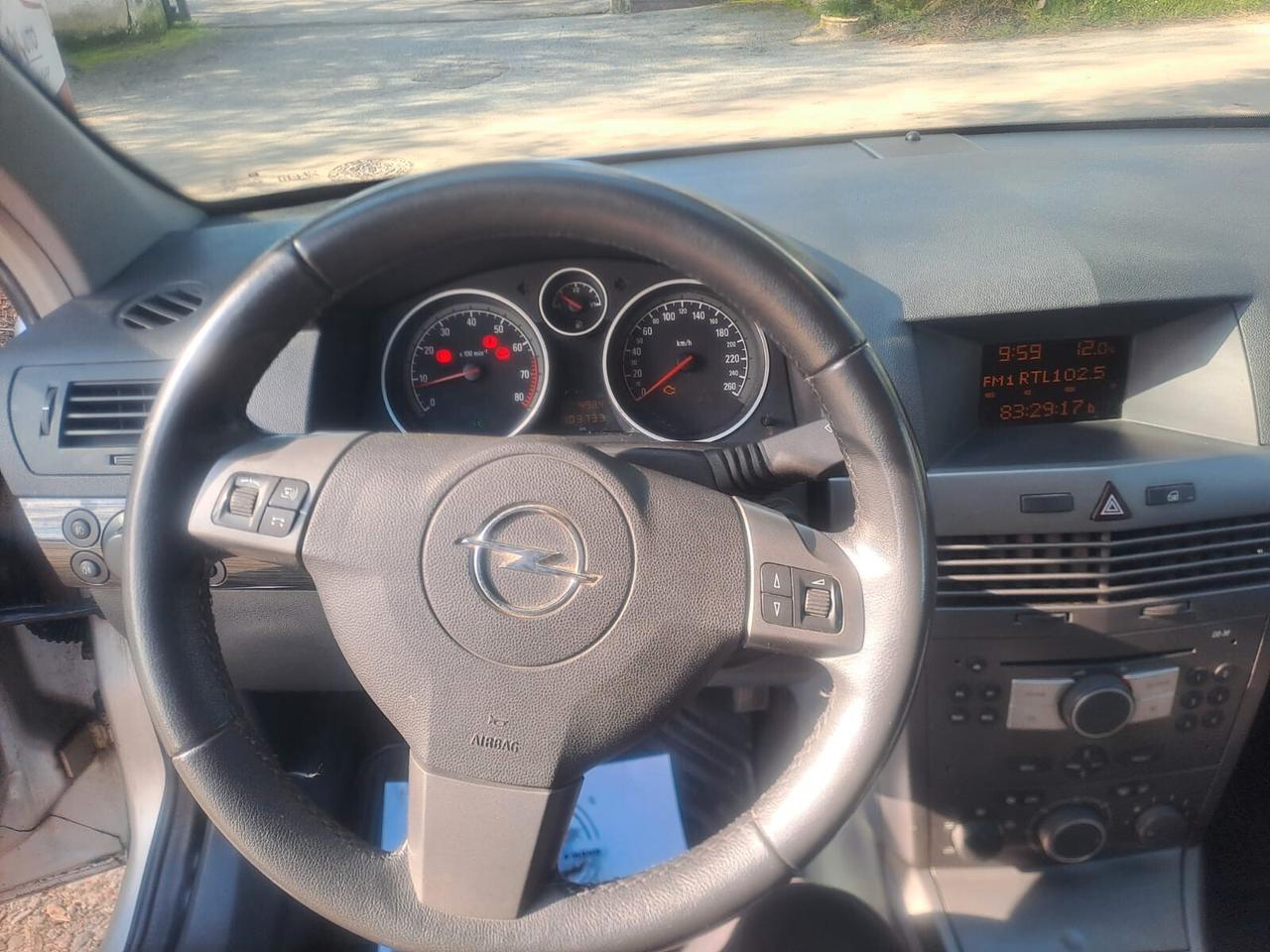 Opel Astra 1.6 16V Twinport 5 porte Cosmo km 103mila