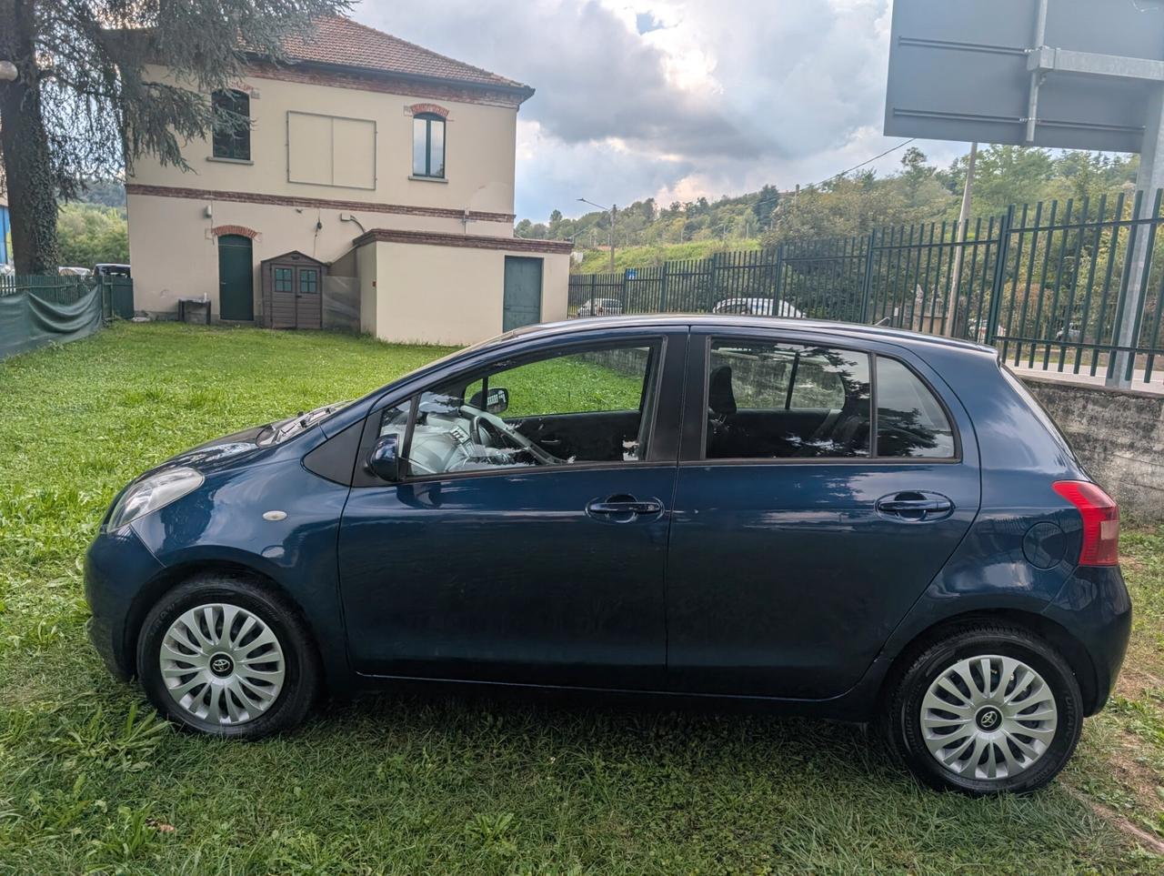 Toyota Yaris 1.3 5 porte M-MT Sol UNICO PROPRIETARIO AUTOMATICA