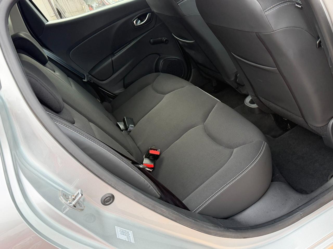 Renault Clio 1.5 DCI 75 cv. ENERGY BUSINESS (Autocarro 4P. N1)